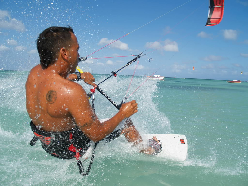 Sports nearby wariruri noord aruba kitesurfing