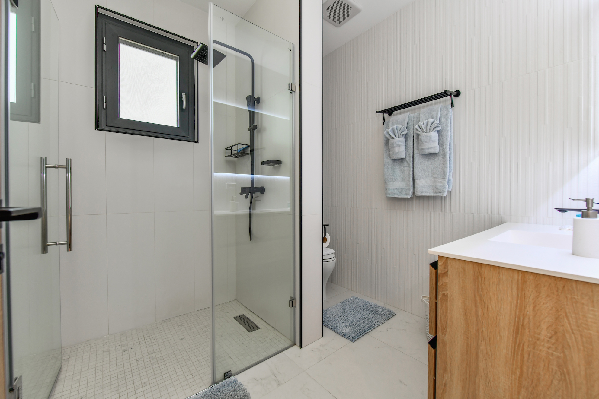 Aruba Condos for sale Wariruri bathroom