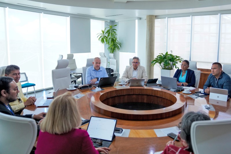 Aruba road maintenance with 17 million florin