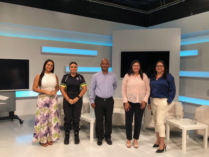 Discussion on cell phone use in traffic during Aruba’s Safe Traffic Forum