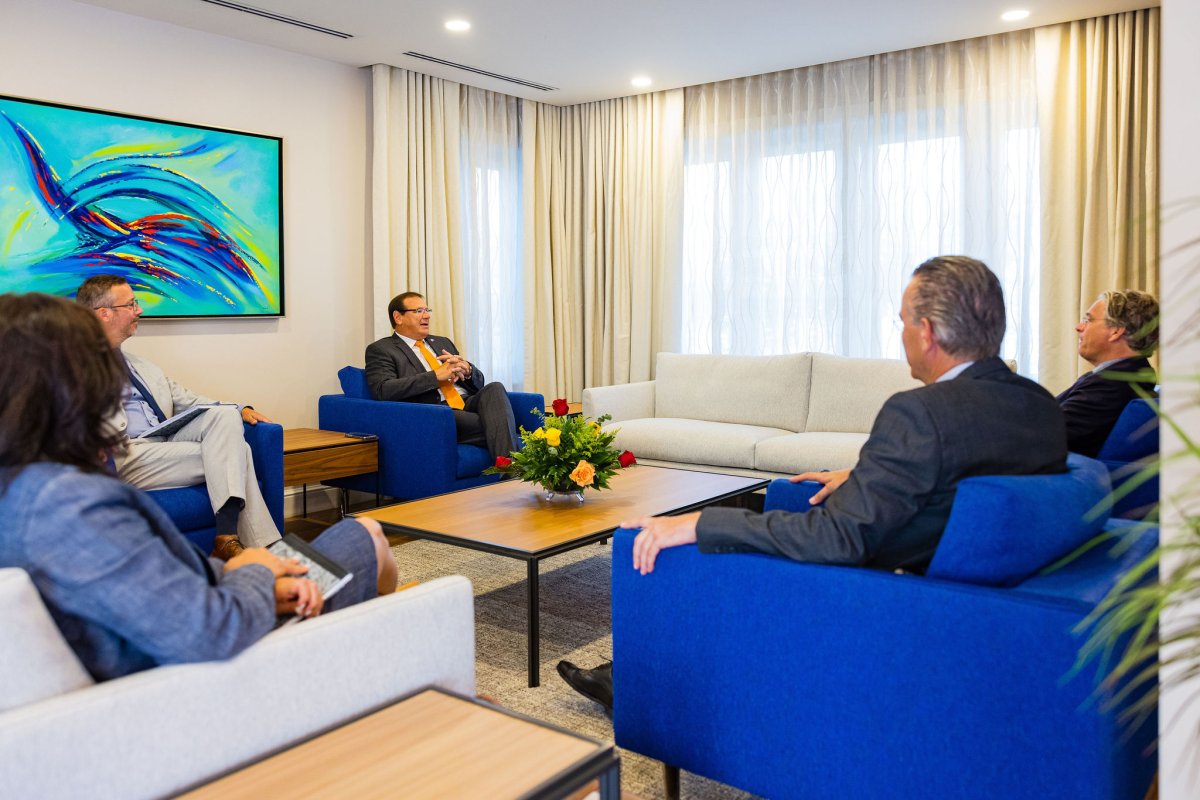 Governor Alfonso Boekhoudt Hosts Ambassador Sander Cohen meeting