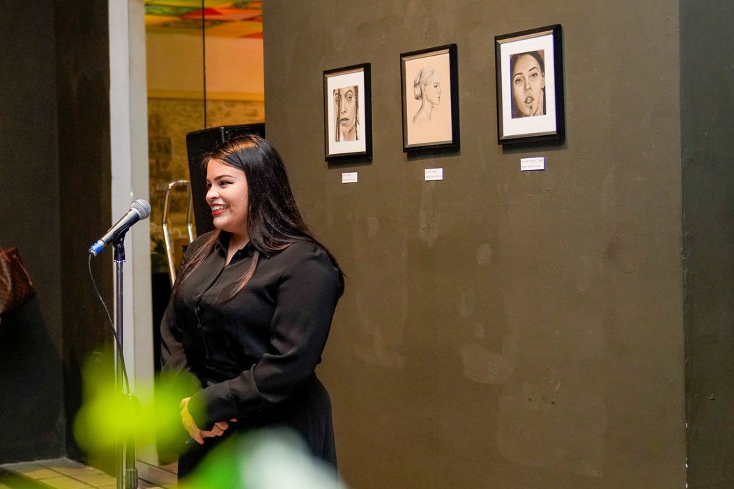 Pernile Tromp showcasing her art at the Revival exhibition Cas di Cultura - Aruba News