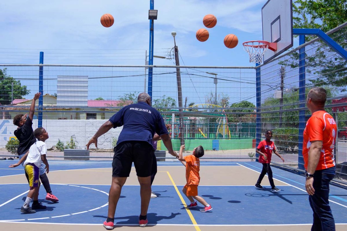 ricardo cooper basketball clinic san nicolas