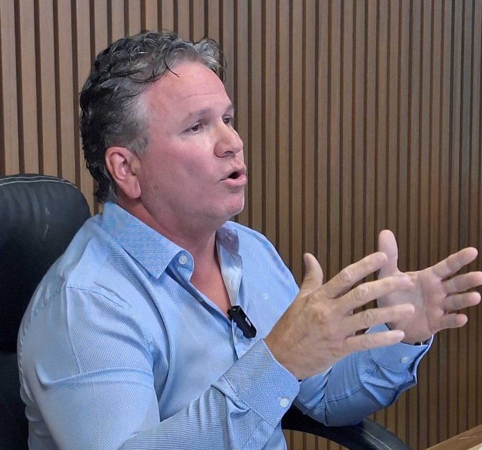 Uber proposal for taxi drivers in Aruba by CUA