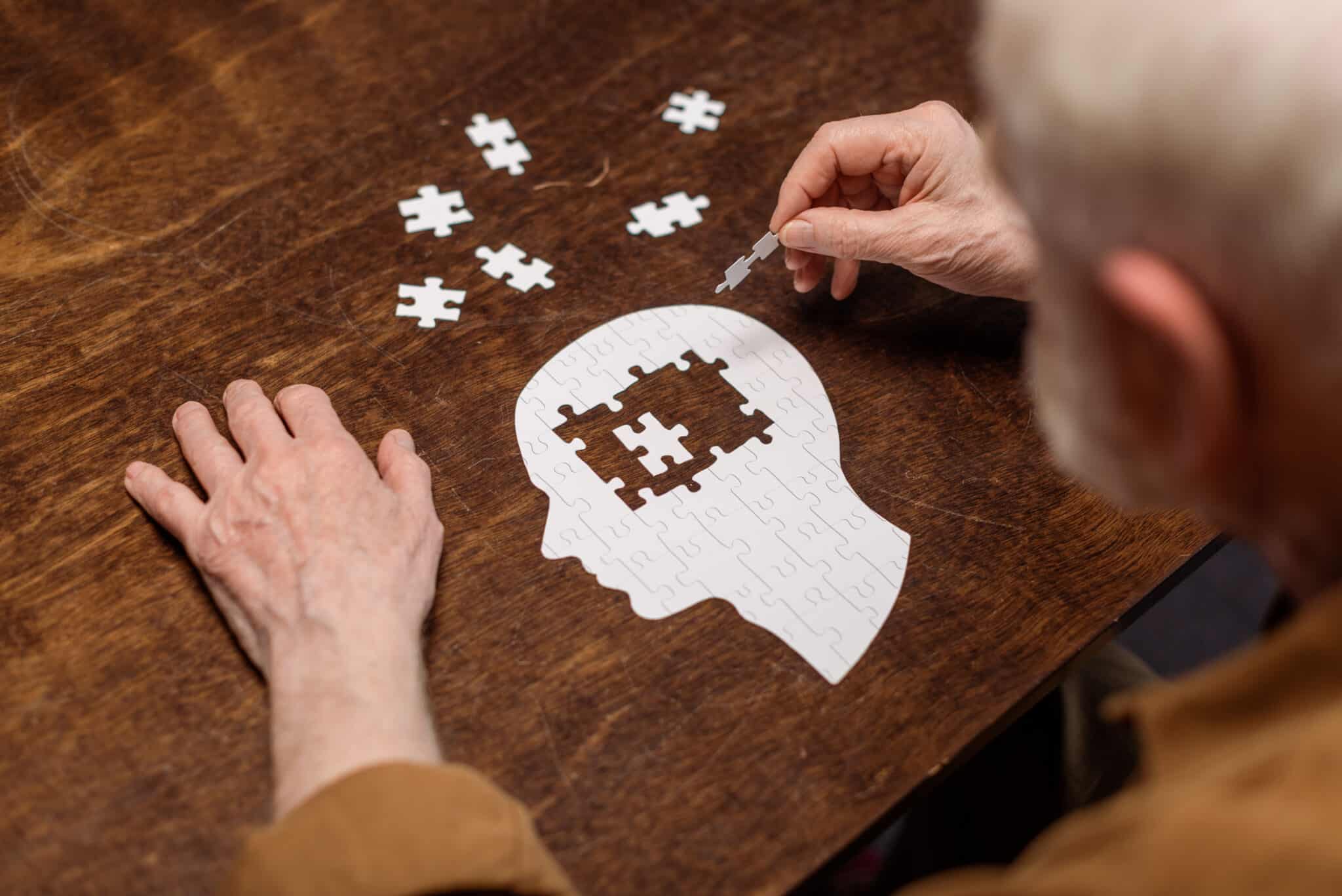 People participating in Alzheimer’s Awareness Month activities in Aruba.