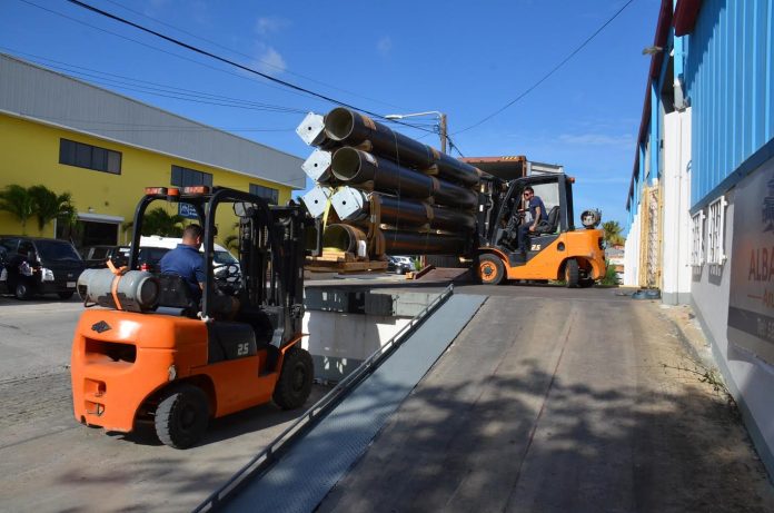 Installation of the Multi-Hazard Early Warning System poles in Aruba