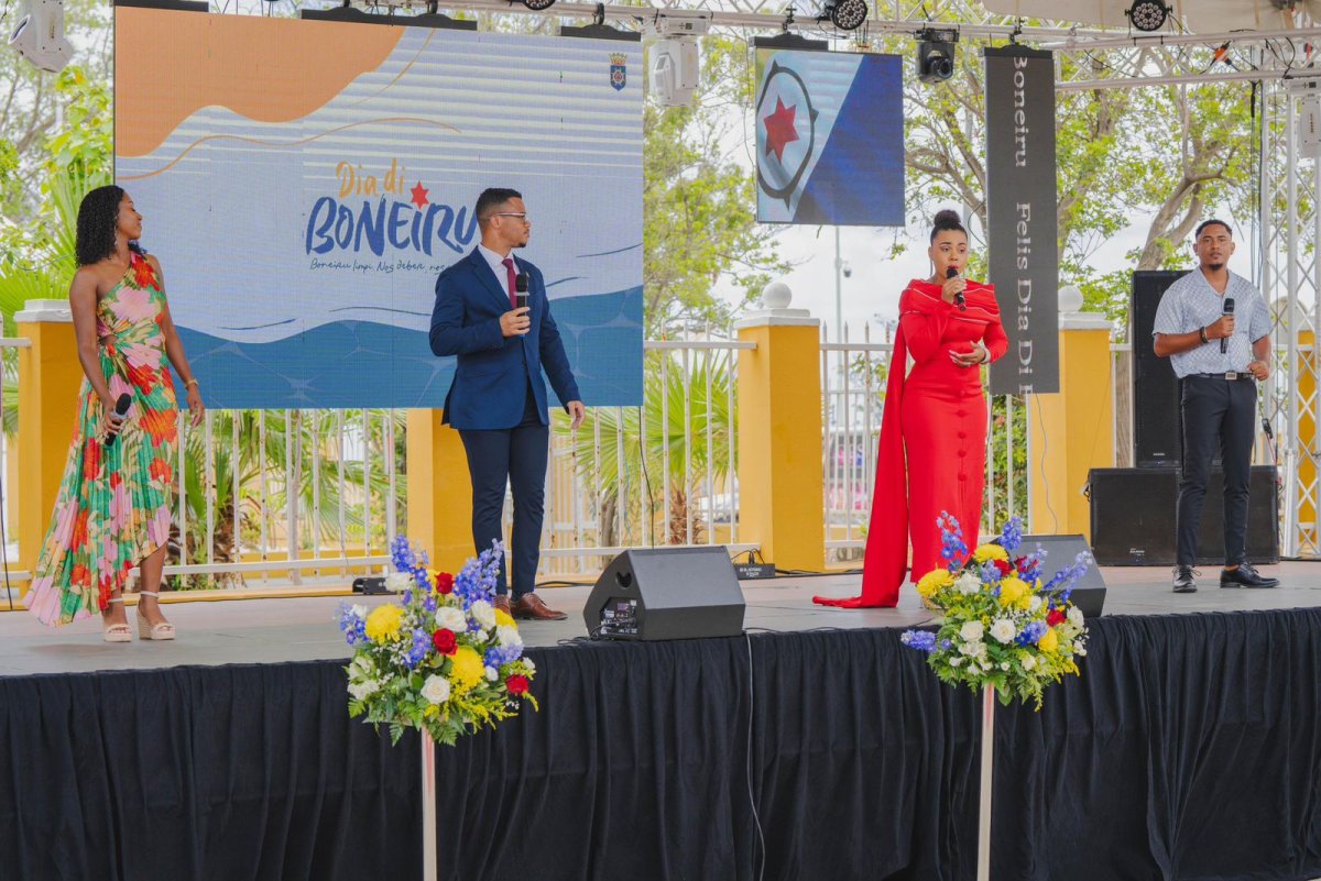 Bonaire Day celebration at Club Boneriano in Aruba featuring traditional food and music