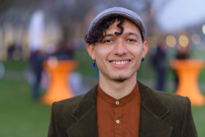 Luis Villegas discusses the Lob-Generator for accessing government information