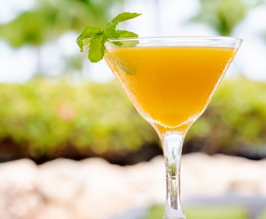 Festive handcrafted cocktails at Hyatt Regency Aruba during Halloween