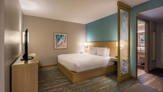 Hyatt Place Aruba Airport master room