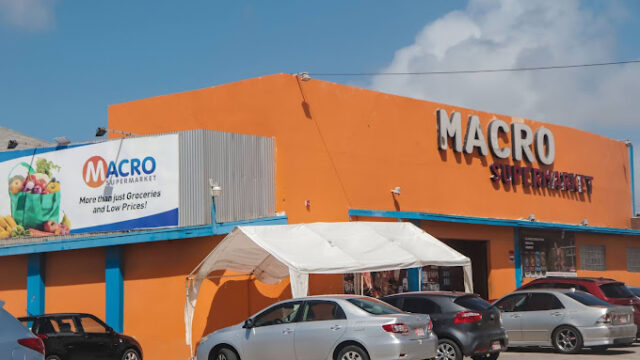 Macro Supermarket 1