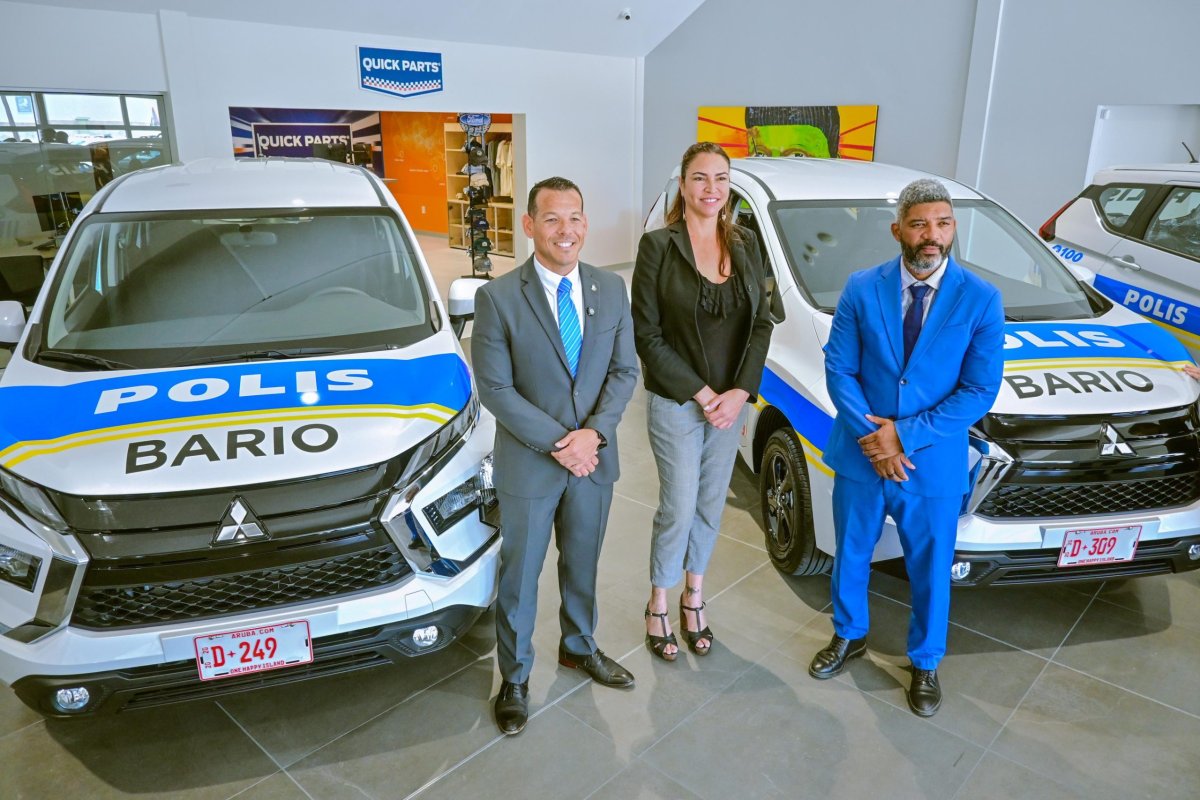 New Mitsubishi XPander vehicles for the Neighborhood Police in Aruba