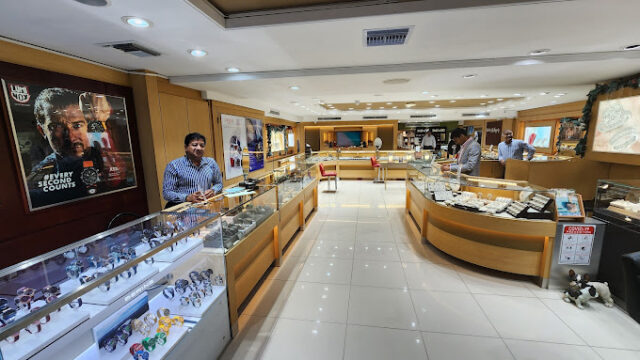 Paseo Herencia insite the mall