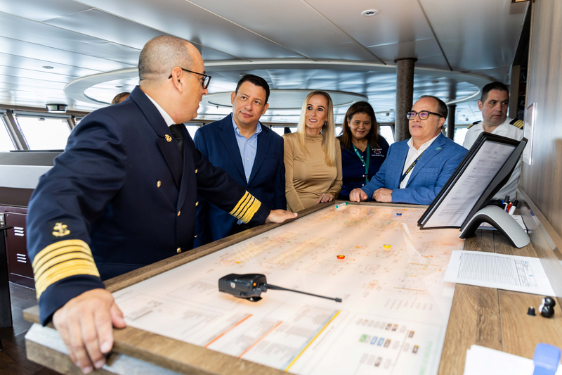 Plaque exchange ceremony