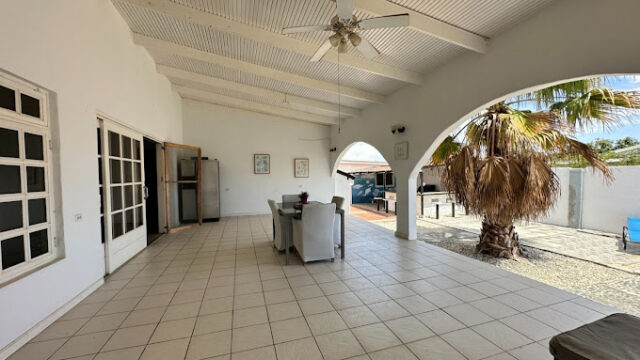 Prima Casa Real Estate N.V. outerview