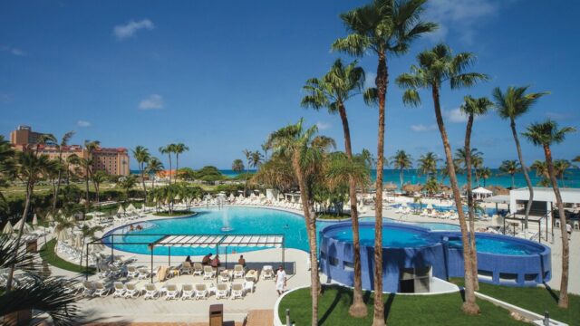 RIU Palace Antillas Aruba pool