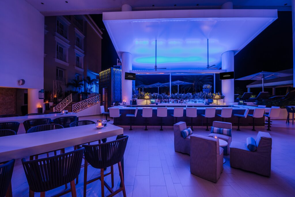 Renaissance Wind Creek Aruba Resort night view