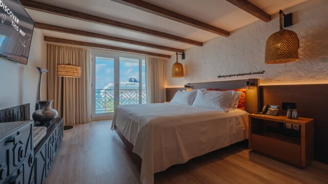 Renaissance Wind Creek Aruba Resort room