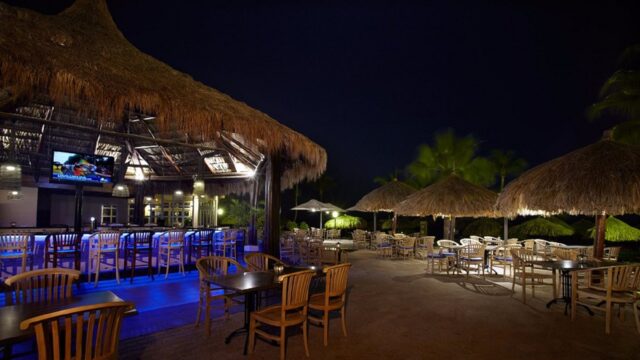 enjoy-caribbean-cocktails