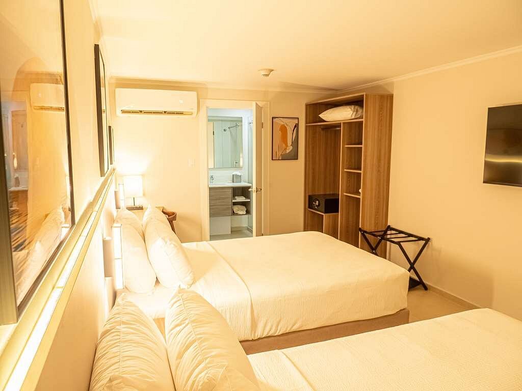 Aruba Boutique & Art Hotel, Bw Signature Collection master room