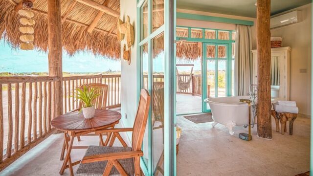 palapa-lodge-360-at-boardwalk