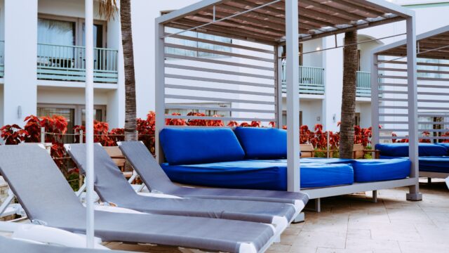 the_mill_aruba_hotel_beach__1_