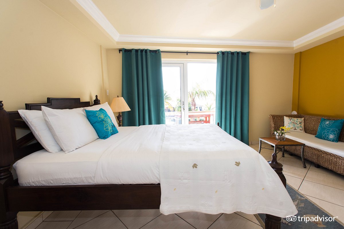 Aruba Surfside Marina bedroom