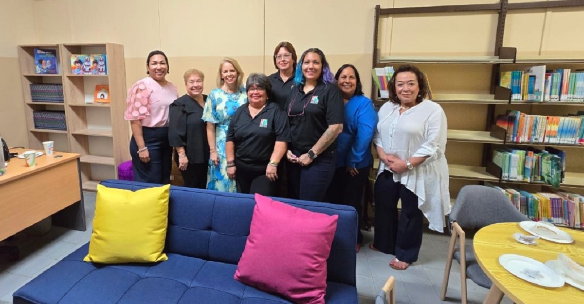 Beatrix School library