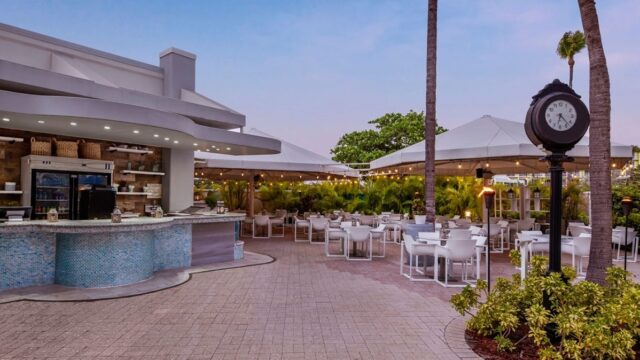 Captains Gallery Restaurant