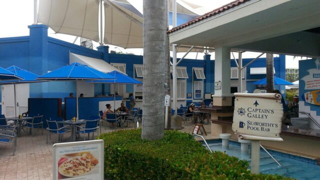 Captains Gallery pool