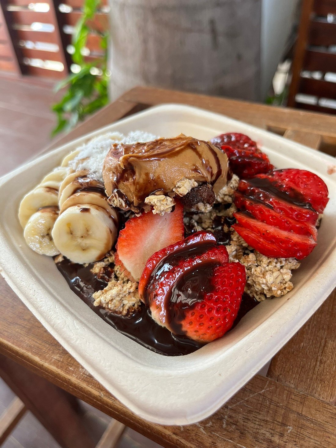 Eduardos Hideaway fruits bowl