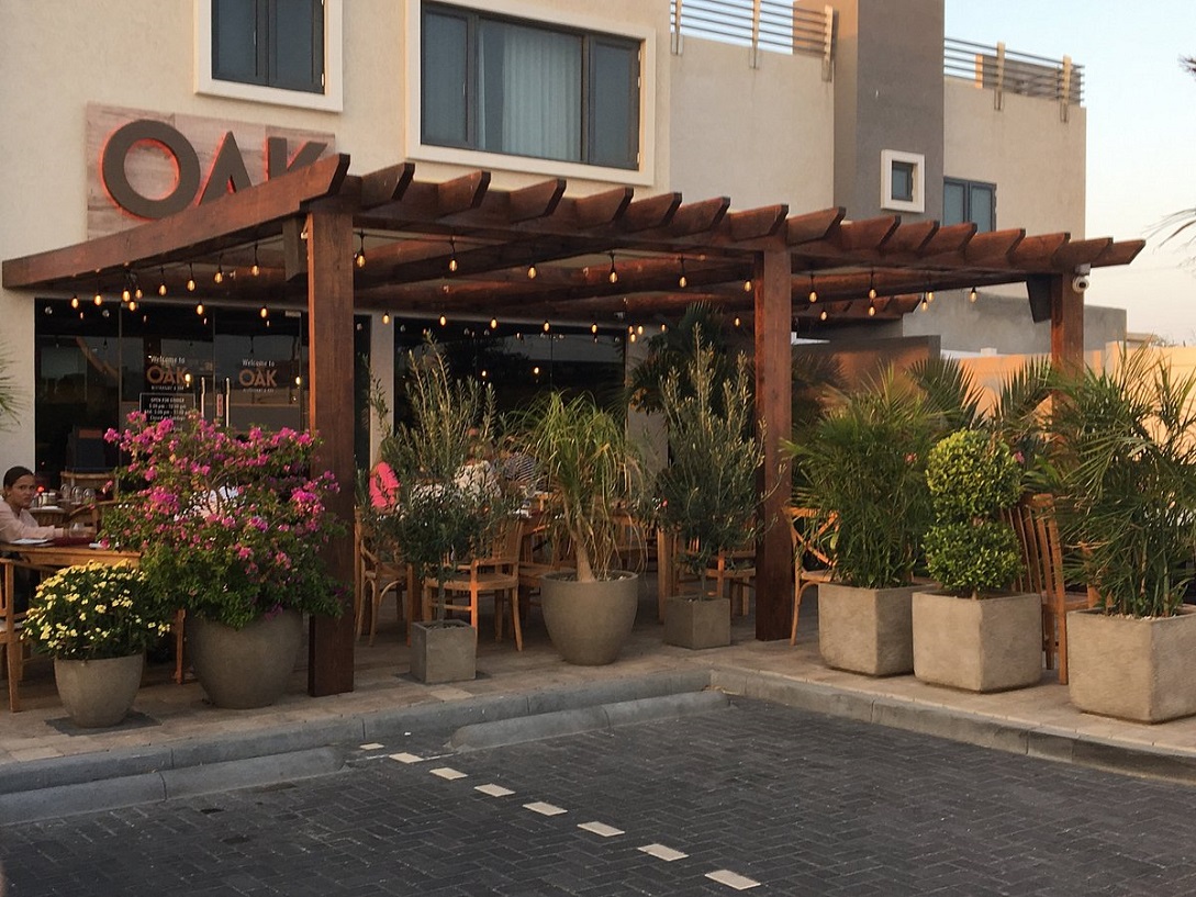 Oak Restaurant & Bar