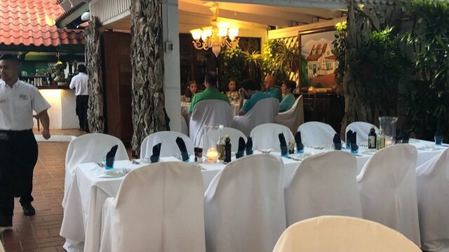 papiamento restaurant pool view