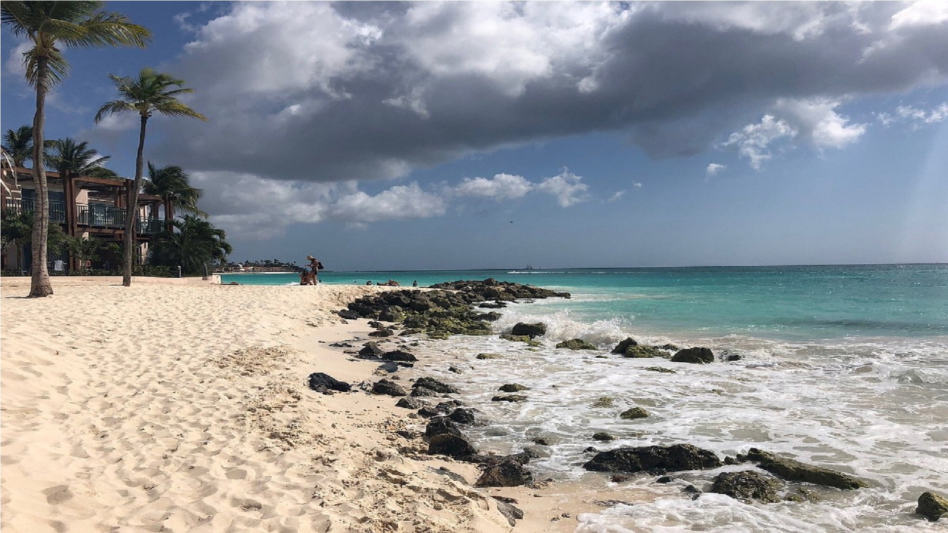 Casa del Mar Beach Resort beachview