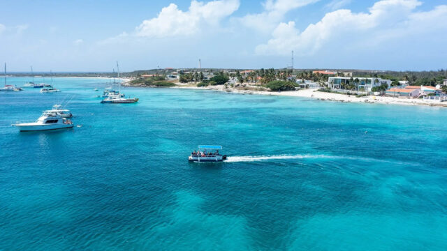 Nos Isla Private Tours boat tour sunset