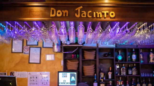bar_aruba_local_restaurant_aruba_don_jacinto_-1