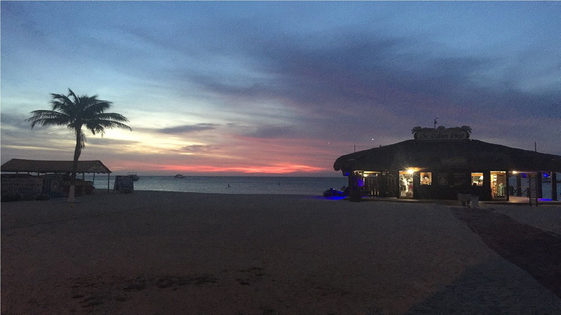 bugaloe beach bar night view aruba
