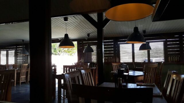 Bingo Cafe & Restaurant dining area