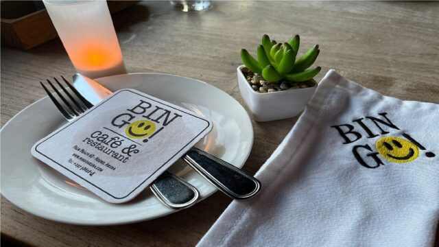 Bingo Cafe & Restaurant table view