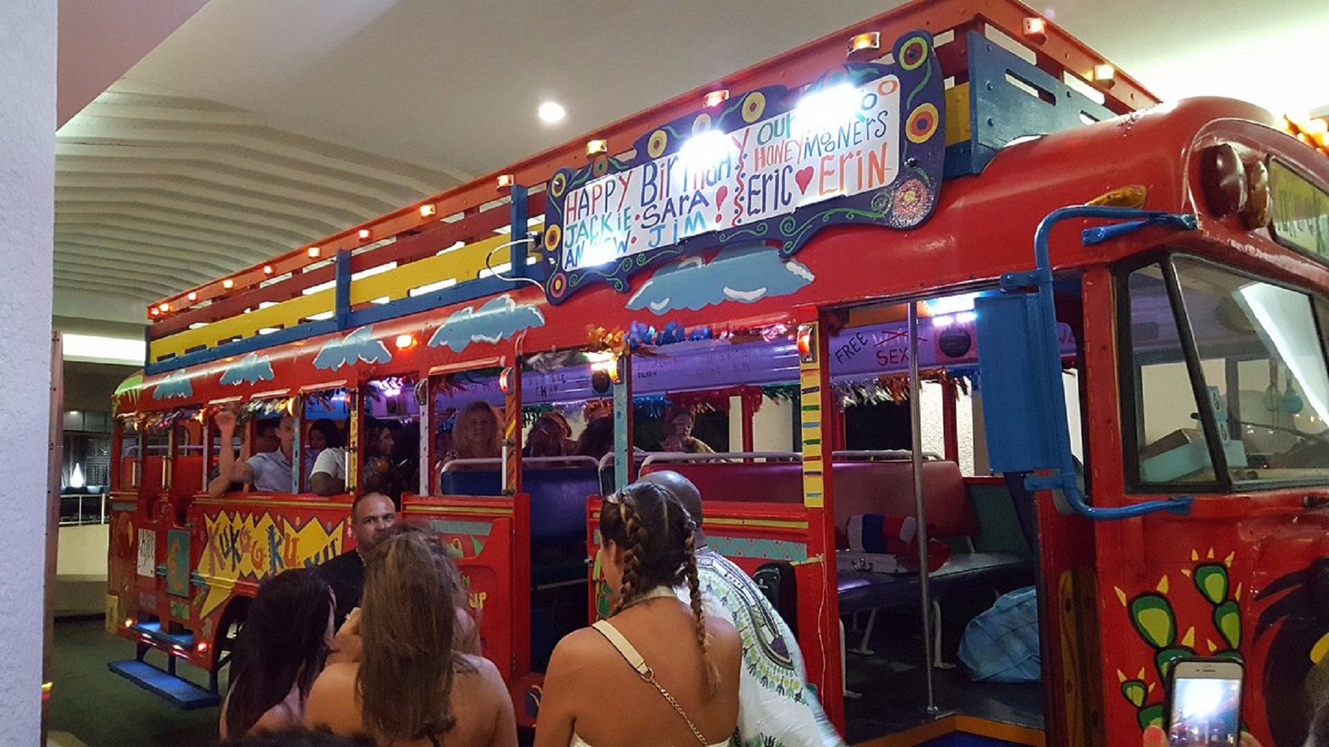 Kukoo Kunuku our party bus