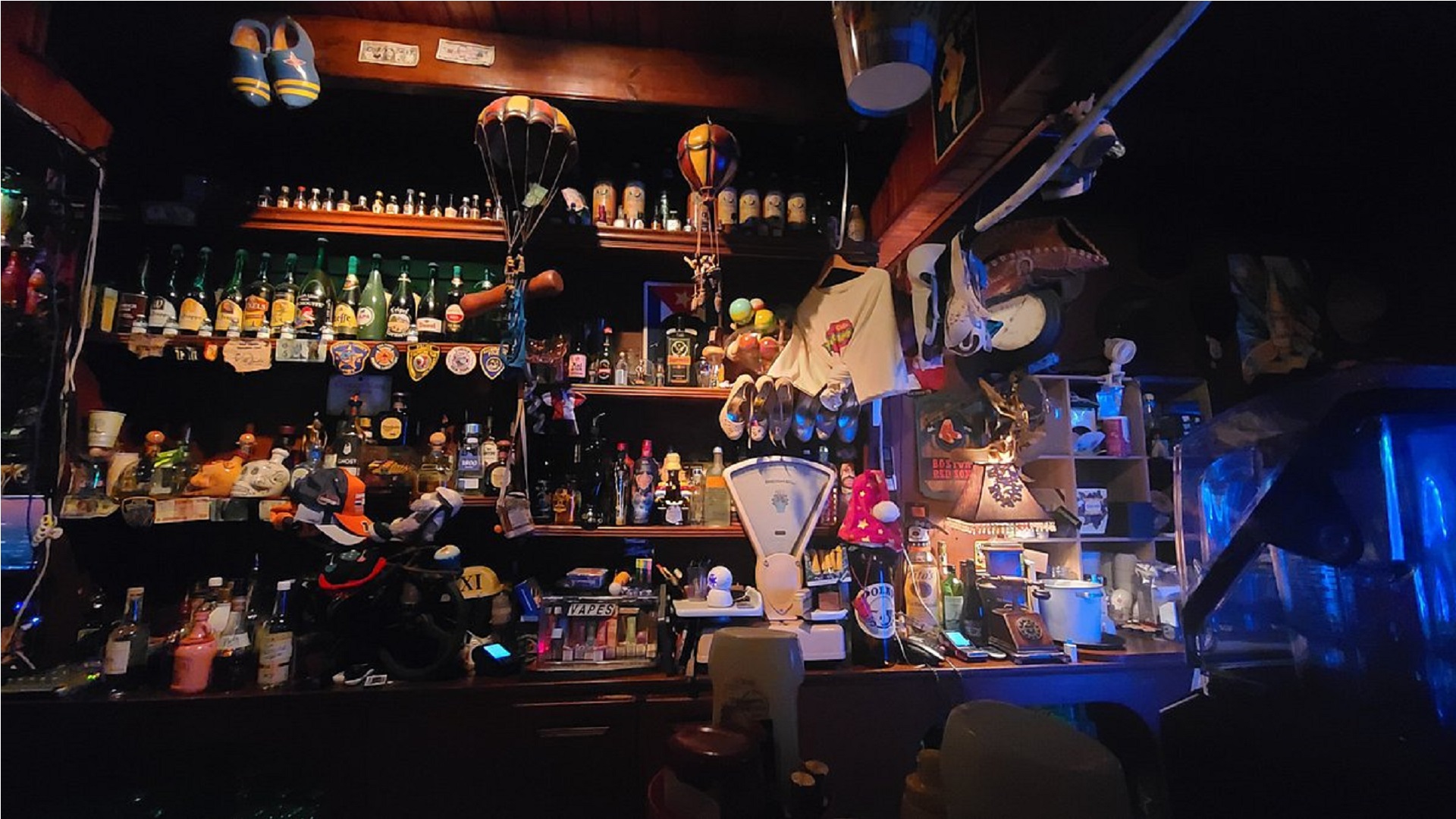 Kukoo Kunuku wine shop