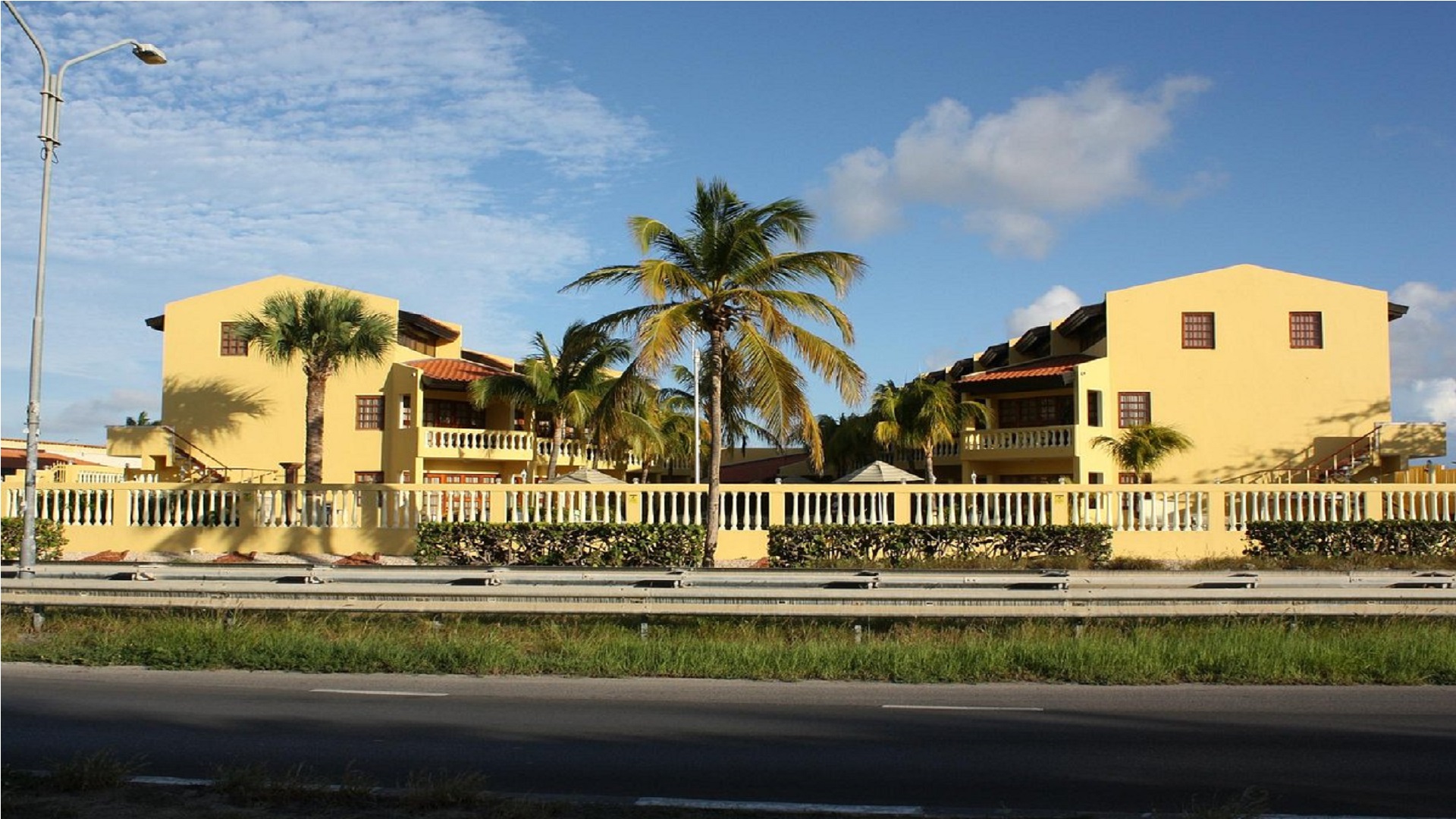 La Quinta Beach Resort outer view