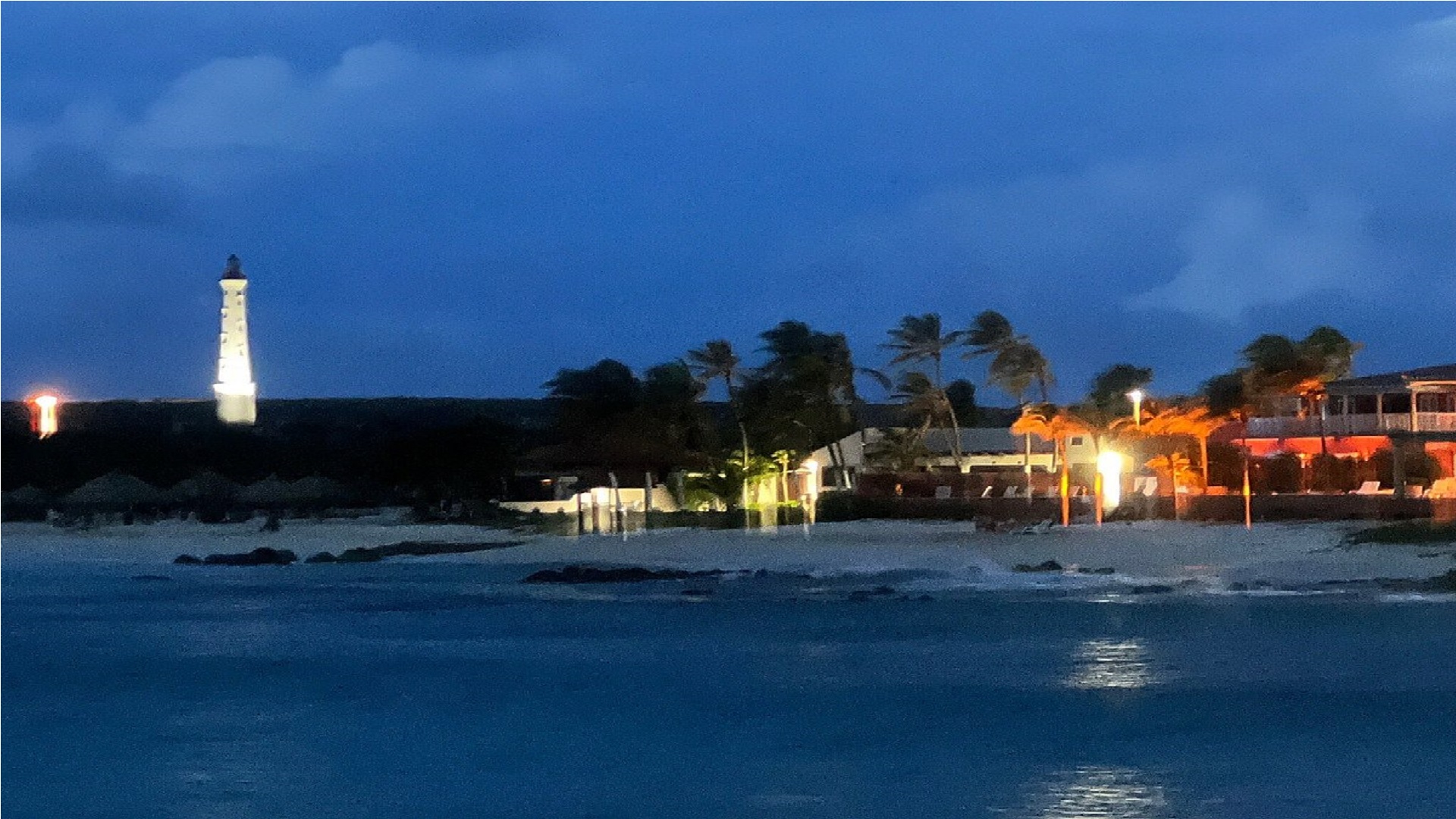 Monforte Luxury Cruise night view