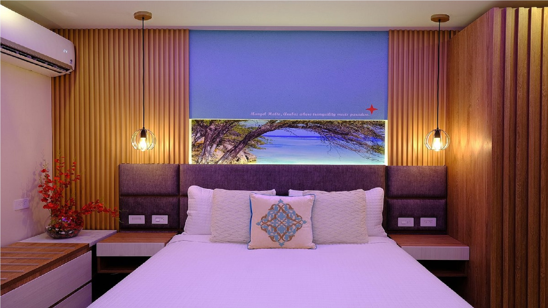 Victoria City Hotel bedroom