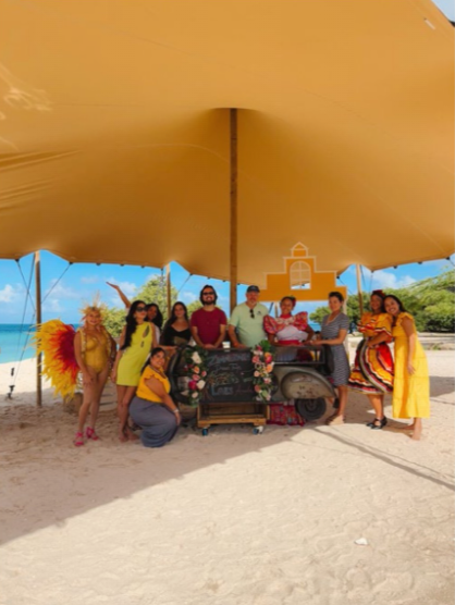 Travel writers and influencers enjoying a cocktail reception at Horizons Lounge.