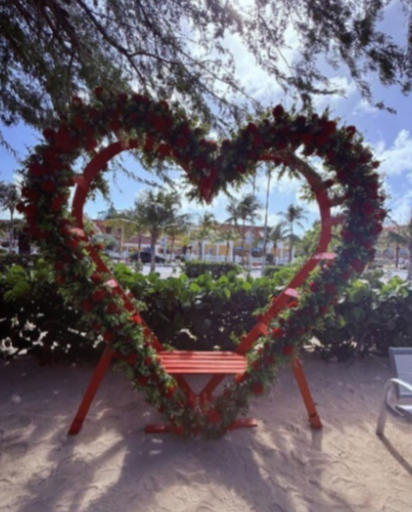 Enchanting ambiance for Valentine's Day at Passions on the Beach.