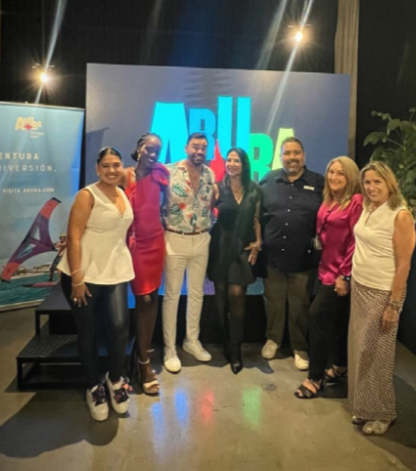 Aruba's logo prominently displayed at Copa Colsanitas 2025 tennis event.