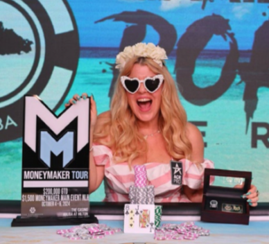 Alfresco steakhouse dining area at Sunset Grille in Hilton Aruba