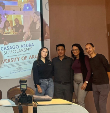 Gerald Sarmiento speaks during Casago Aruba scholarship announcement event at Palm Beach