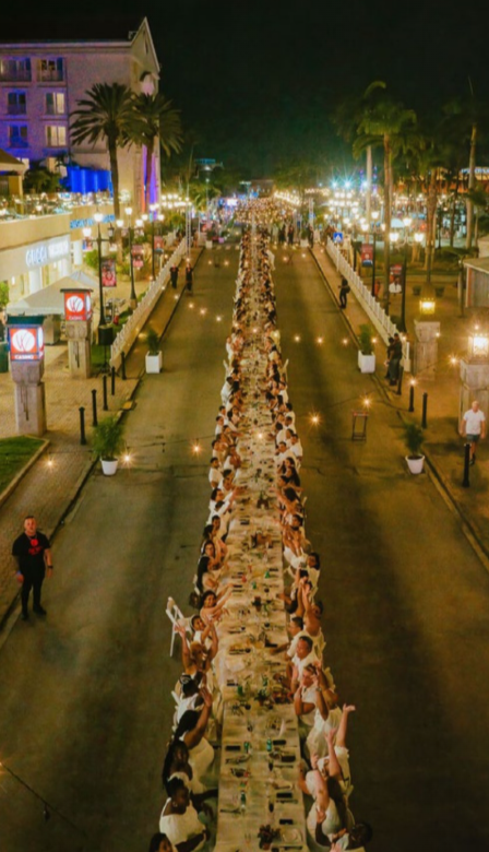 Aruba’s 1,000-foot Long Table dinner hosted by Wind Creek for charity